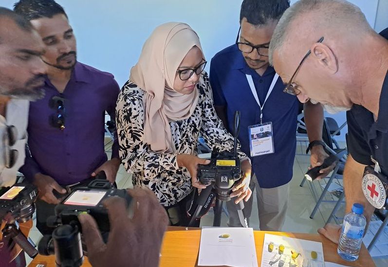 ICRC strengthens Forensic capacity of Maldives Police Service with Fingerprint Photography Workshop